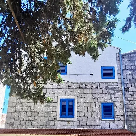Vila Crobeauty Split